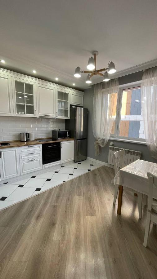 Ernaz Plus Apartments: Sauran-Towers Astana Dış mekan fotoğraf