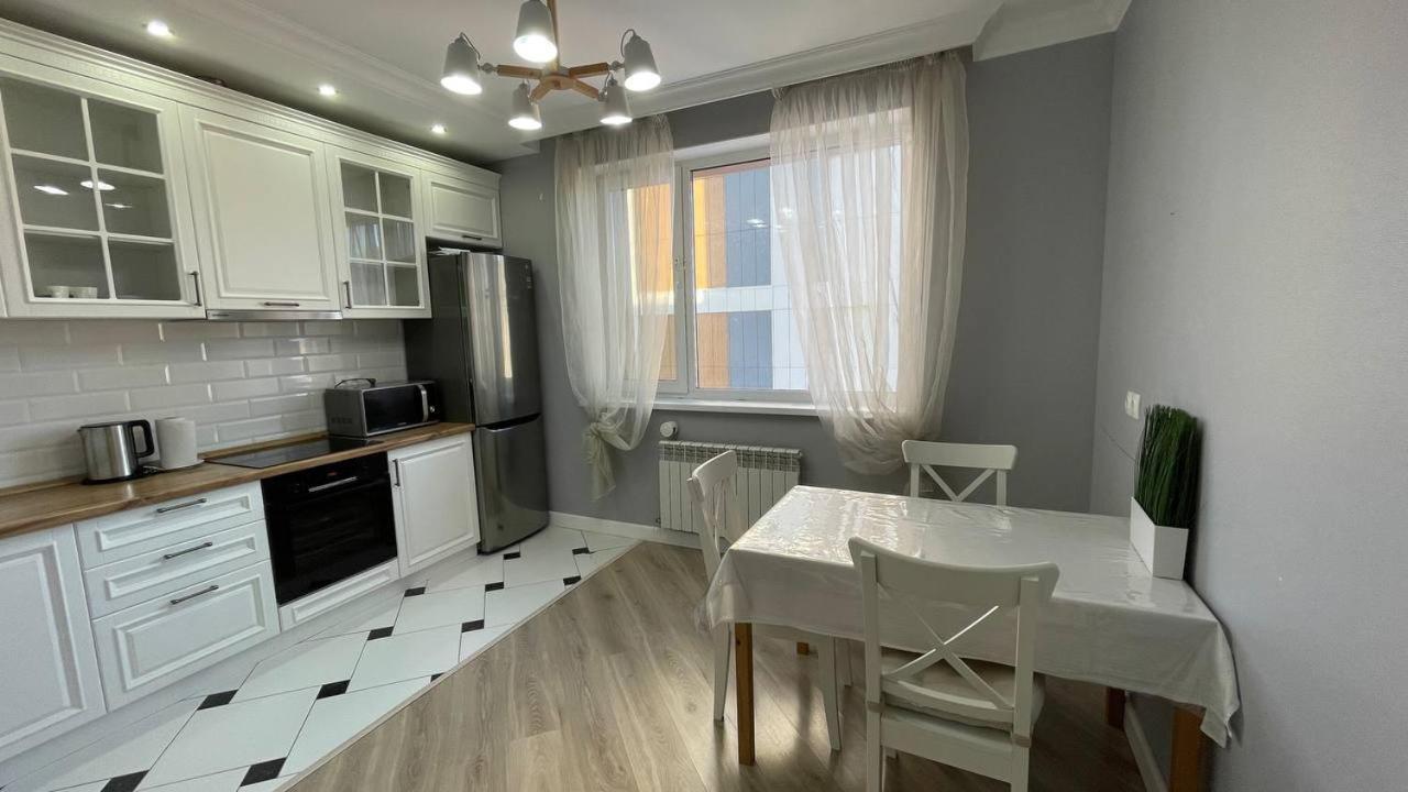 Ernaz Plus Apartments: Sauran-Towers Astana Dış mekan fotoğraf