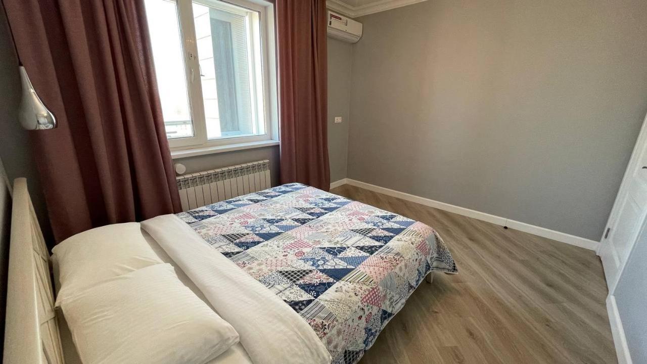 Ernaz Plus Apartments: Sauran-Towers Astana Dış mekan fotoğraf